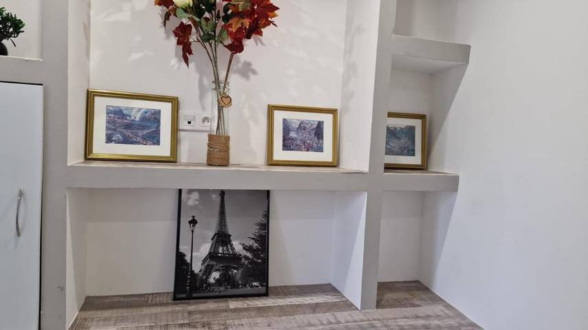 Gîte pour 6 personnes, avec terrasse à Puichéric - 4