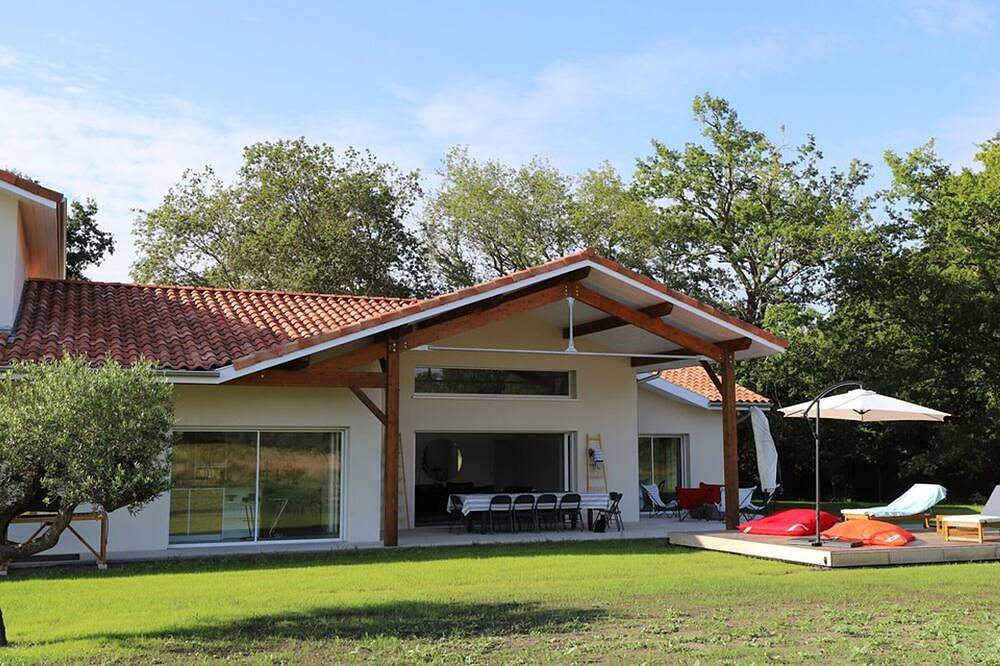 Villa pour 10 Personnes dans Soustons, Région de Dax