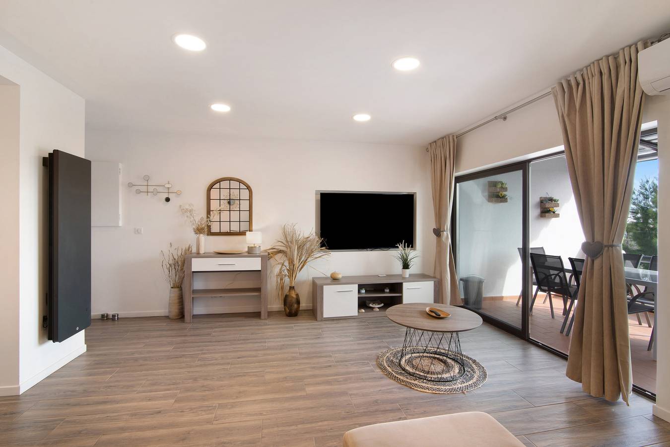 Apartamento inteiro, Apartamento 'Flat 2 Quartos Cunha' com Piscina Partilhada, Wi-Fi e Ar Condicionado in Albufeira, Distrito de Faro
