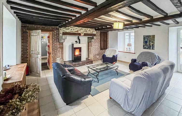 Location de vacances pour 12 personnes, avec terrasse et jardin, adapté aux familles à Saint-Denis-le-Vêtu - 4