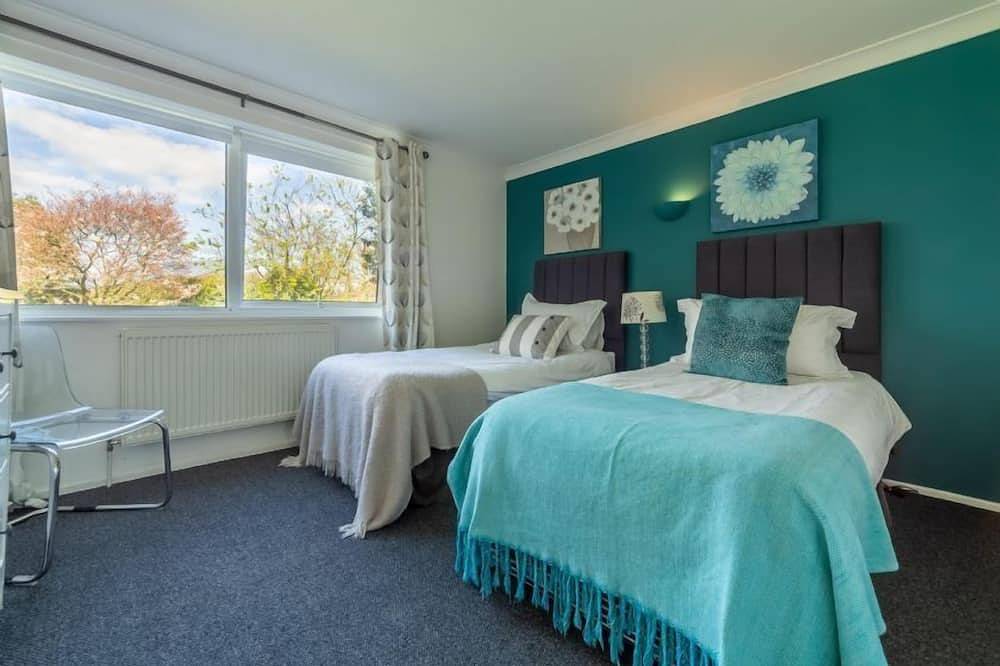 Ongar Lodge, Old Hunstanton, Norfolk in Old Hunstanton, Norfolk Coast