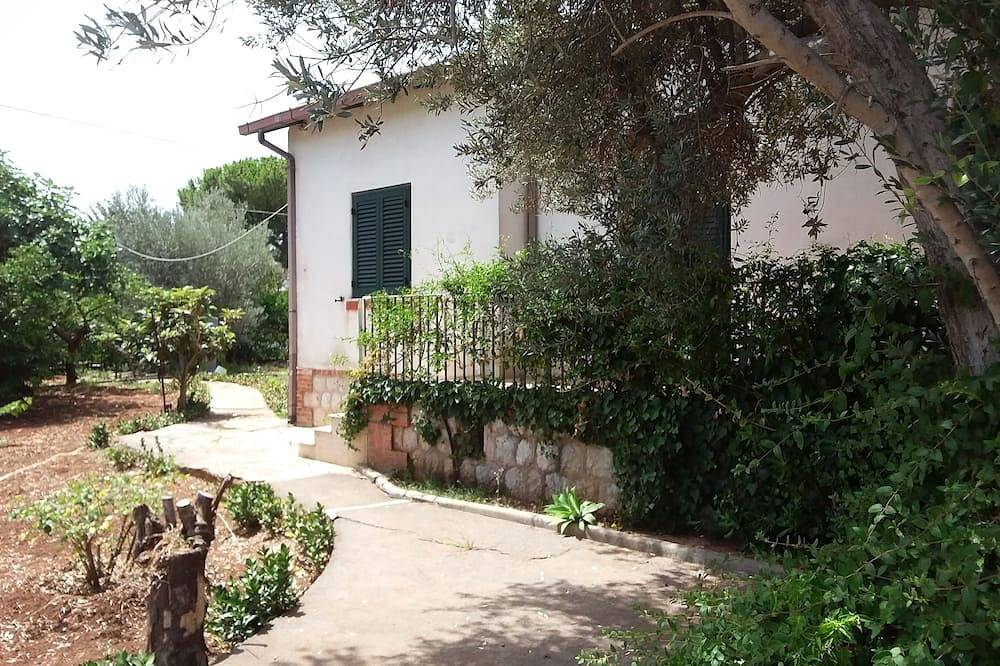 Villa Serrano. in Mondello, Palerme