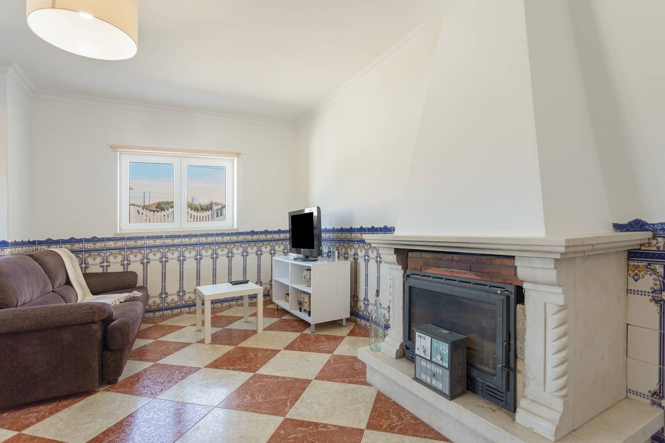 Villa 'Bekas House' con giardino privato, veranda e Wi-Fi in Óbidos, Leiria District