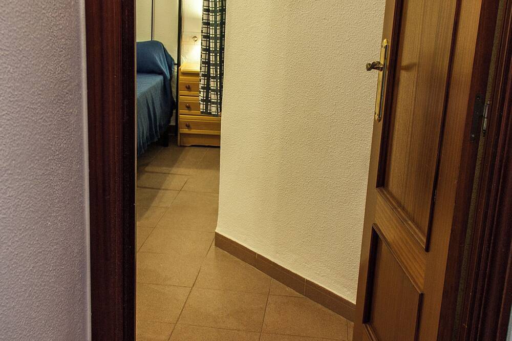 Appartamento intero, Apartment on the beachfront of Cruz de la Mar next to the promenade in Puerto Chipiona, Chipiona