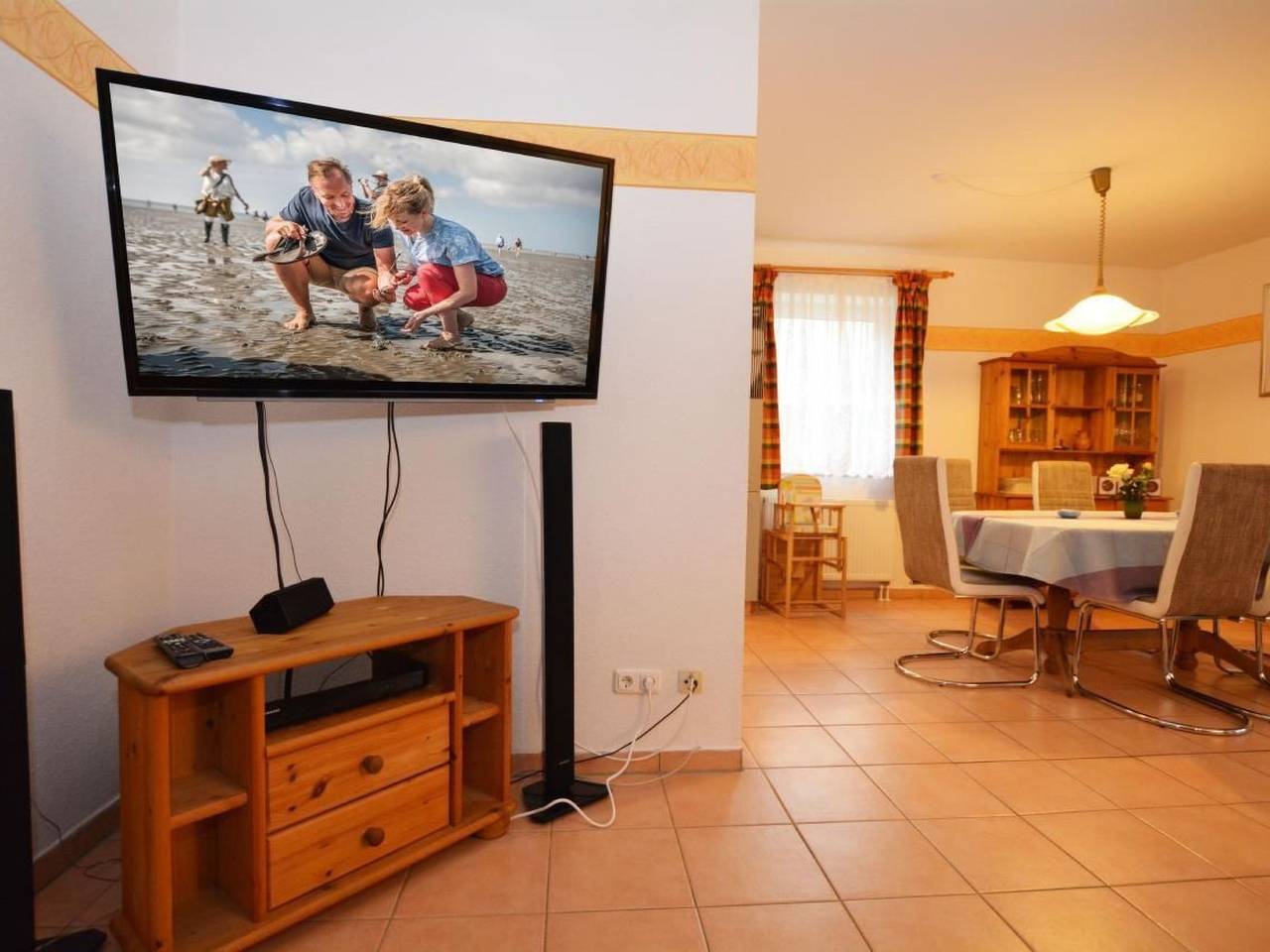 Haushälfte Lütt Holland in Büsum in Büsum, Nordseeküste