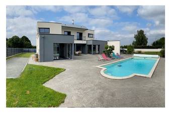 Location de vacances pour 12 personnes, avec jardin ainsi que jacuzzi et balcon à Montauban-de-Bretagne