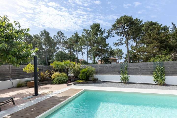 Villa pour 11 personnes, avec jardin ainsi que jacuzzi et piscine à Mimizan - 4