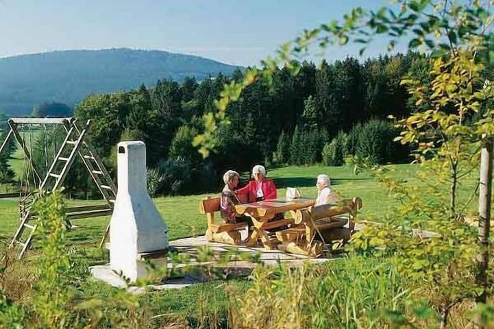 Ferienwohnung für 6 Personen, mit Sauna und Garten in Neuschönau