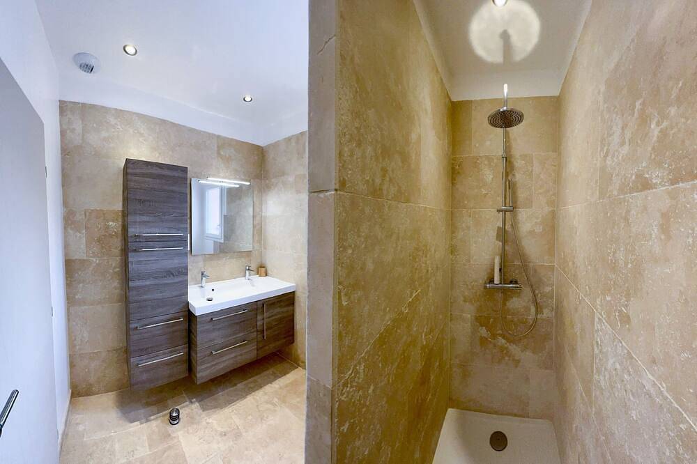 Superb T5 villa in Gonfaron, Brignoles Region