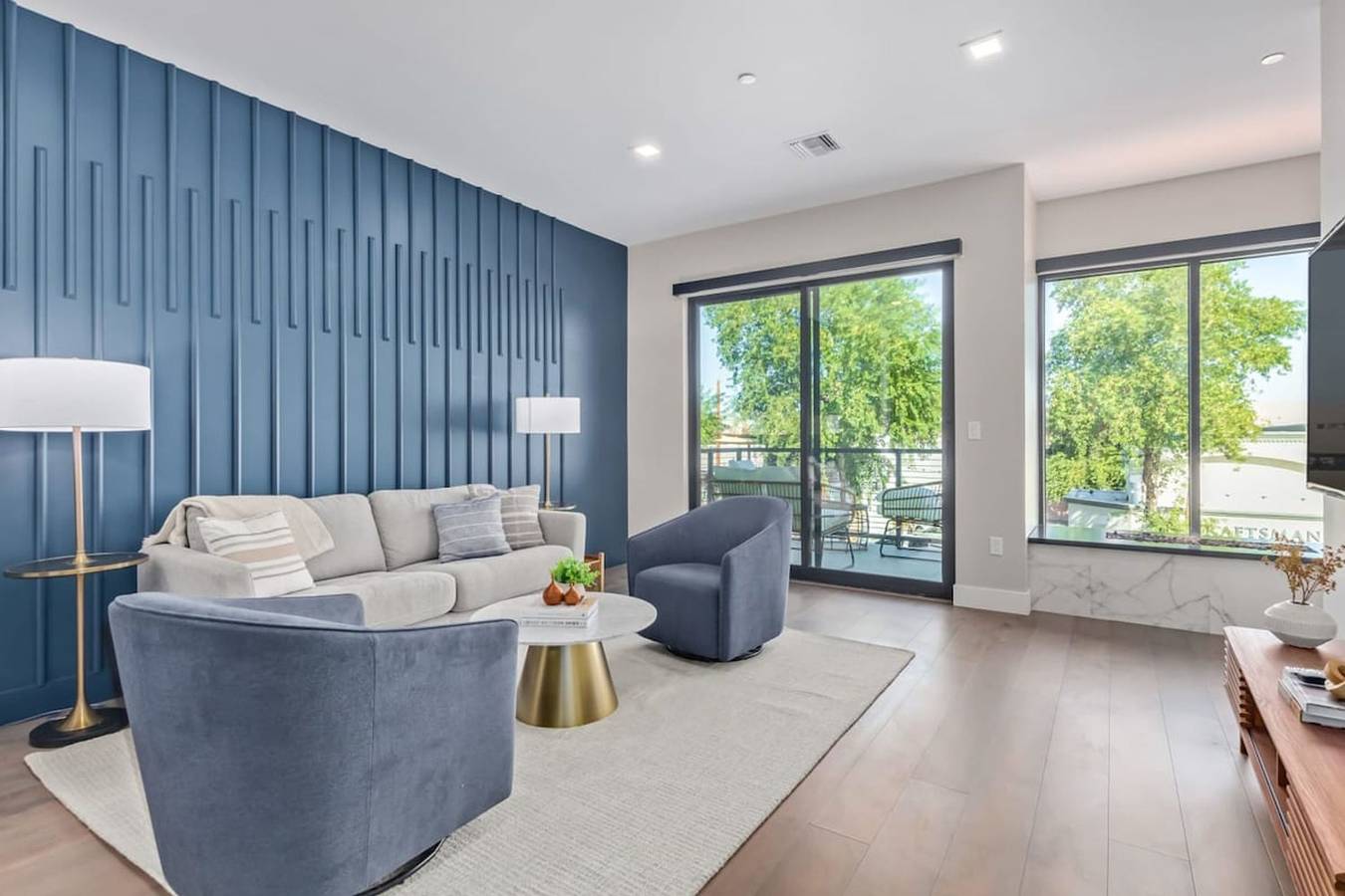 Entire apartment, City View Lux Penthouse Old Town Gym Walkable in Camelback Mountain, Scottsdale