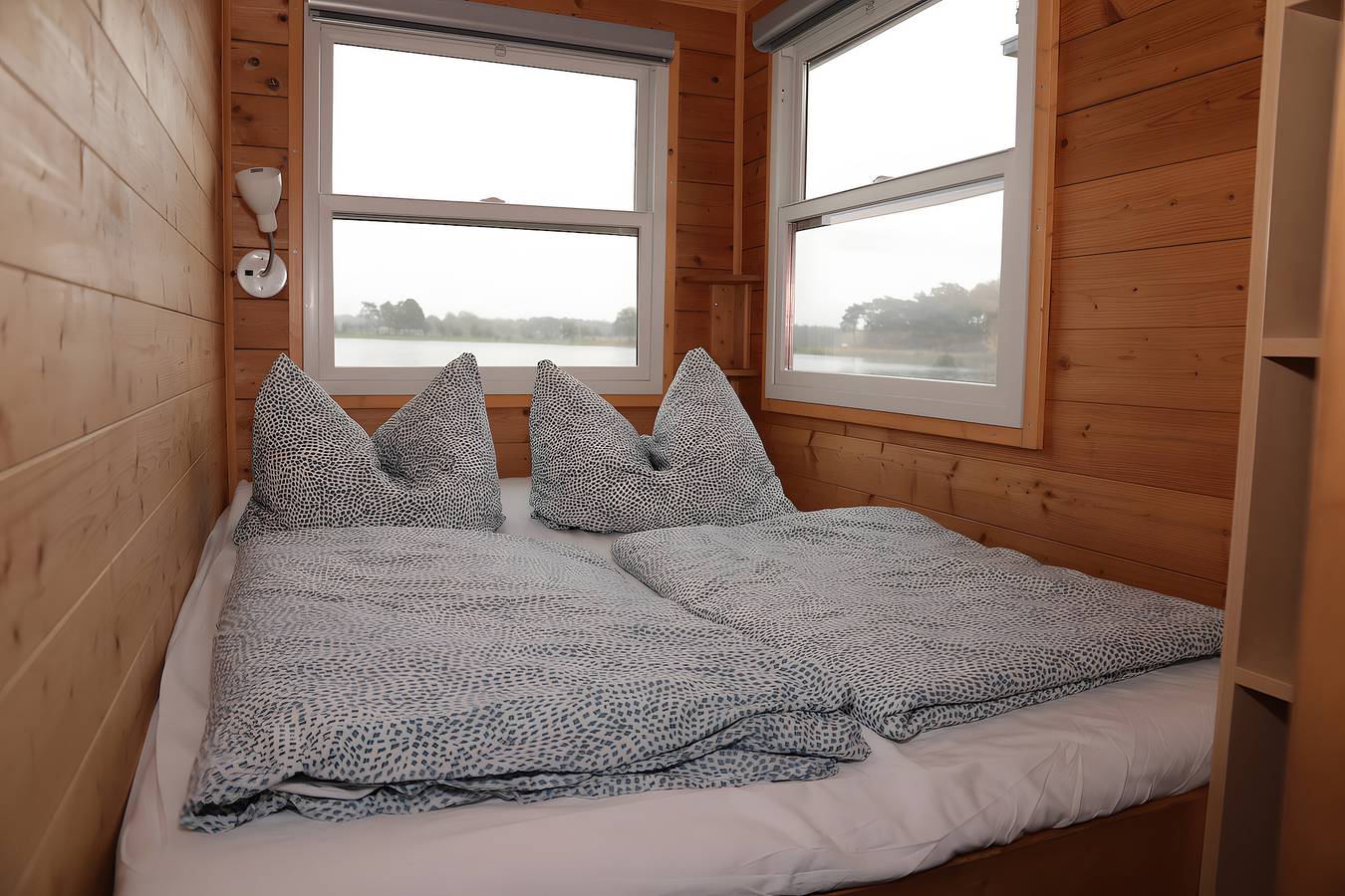 Casa flotante 'Bunbo 1000' con vistas al lago in Zernsdorf, Königs Wusterhausen