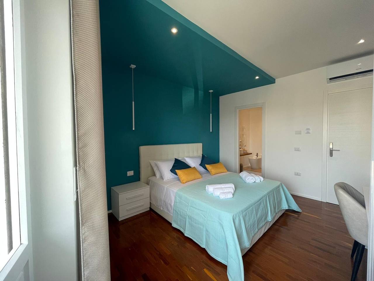 Room 'Camera Deluxe Con Balcone' with Balcony, Wi-Fi and Air Conditioning in Olbia, Costa Smeralda