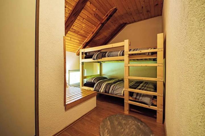 Gîte pour 8 personnes, avec terrasse et jardin, animaux acceptés en Croatie - 3