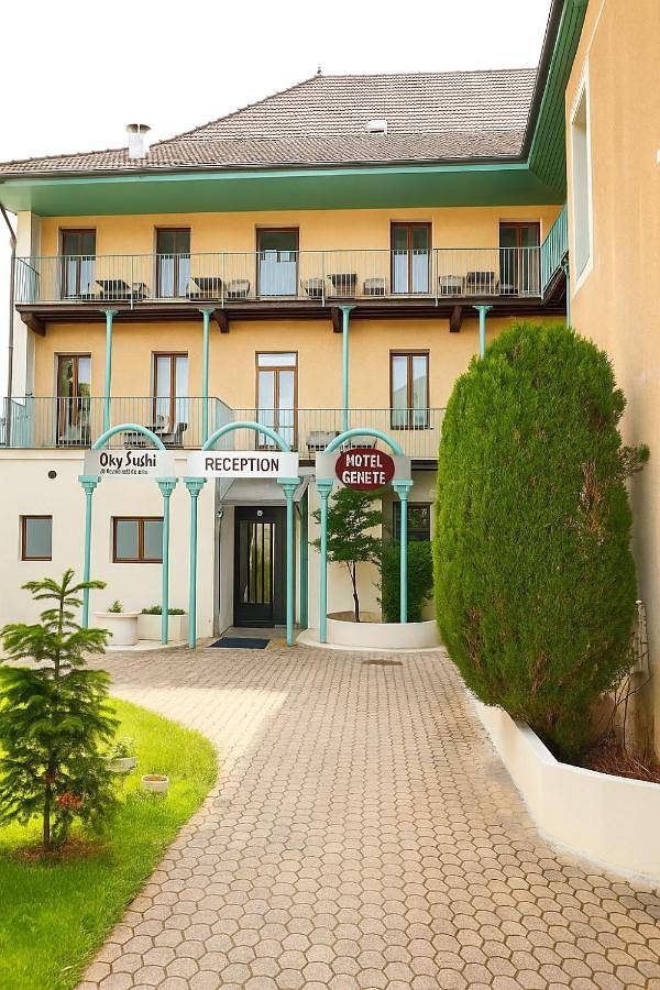 Logis Hôtel de Genève et Restaurant , Faverges-Seythenex in Faverges, Parc naturel régional du Massif des Bauges