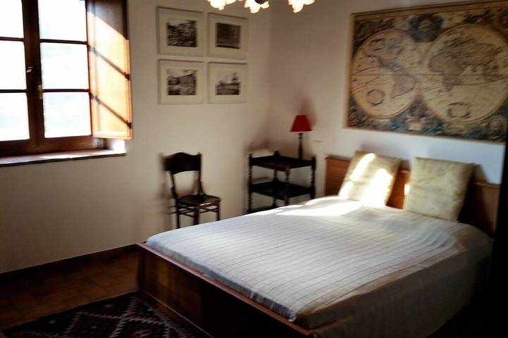Appartamento intero, Panicale - Appartamento in vecchia casa colonica, campagna tranquilla, piscina, vista sul lago. in Panicale, Lago Trasimeno