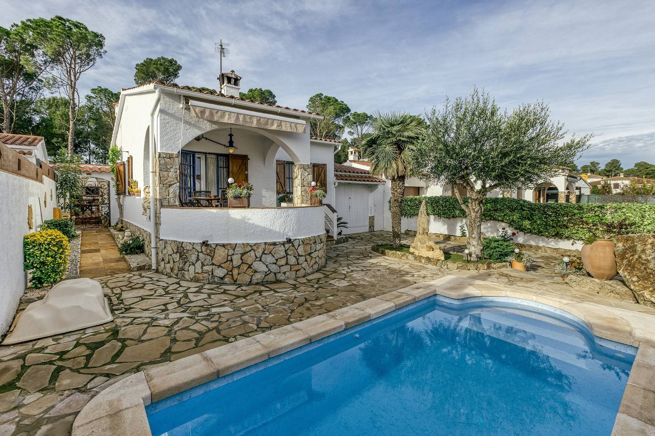 Casa de vacaciones "Villa l'Esquirol" con piscina privada, jardín y terraza in La Escala, Alt Empordà