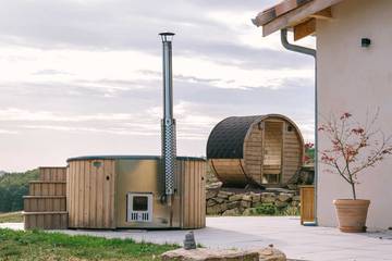 Gîte pour 2 personnes, avec terrasse ainsi que sauna et jacuzzi dans le Tarn