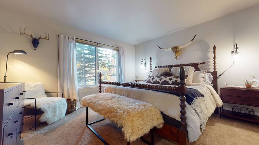 Vacation rental for 6 people, with sauna and pool as well as hot tub and terrace in Mammoth Mountain