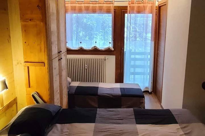 Ganze Wohnung, Helle und gemütliche Zweizimmerwohnung mit Balkon und Blick auf das Matterhorn in Cervinia, Valtournenche