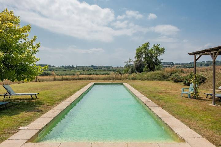 Casa rural para 14 personas, con jardín y terraza en La Tallada
