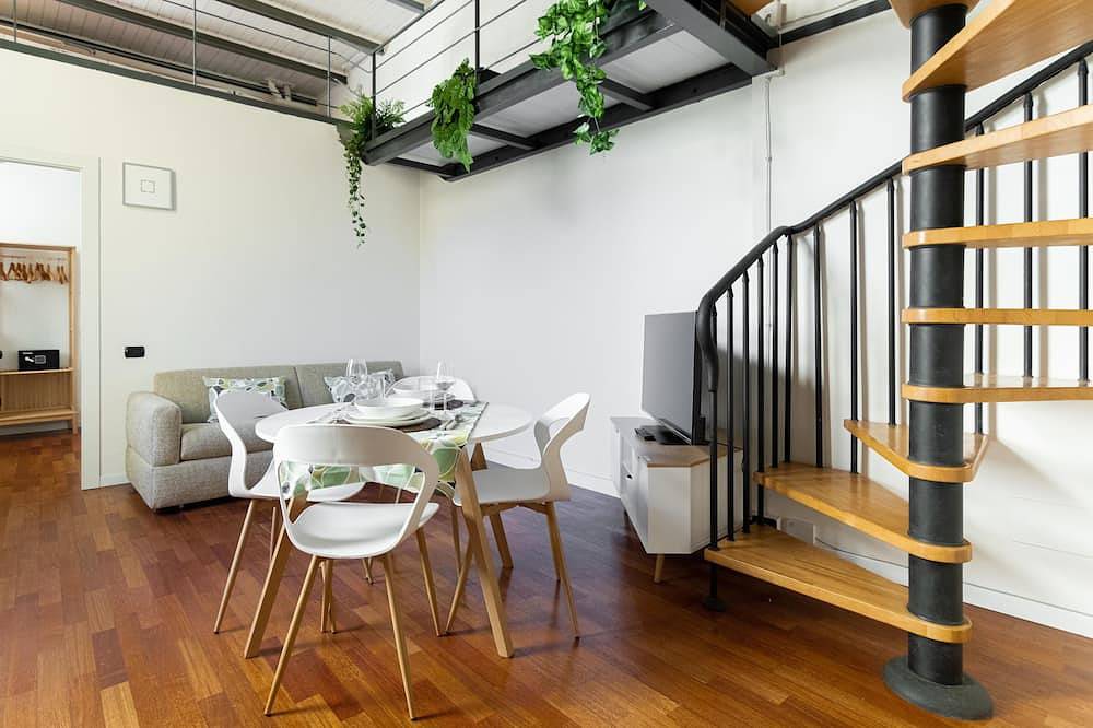 Entire apartment, Mini Loft Torre San Vitale in Como, Lake Como
