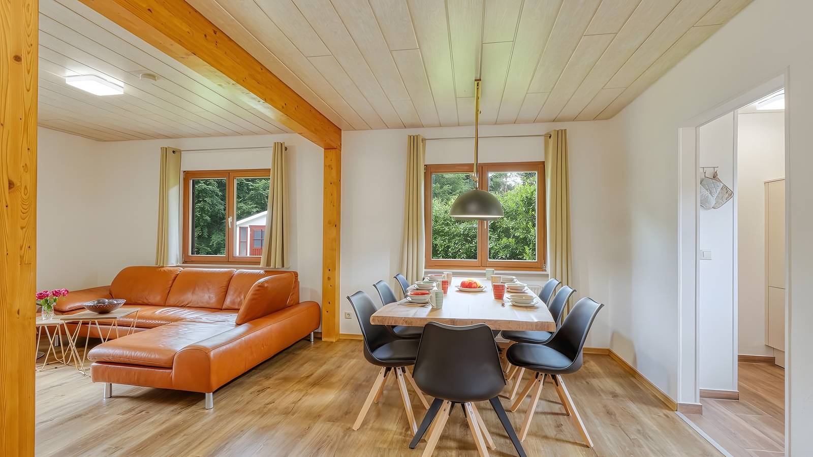 Ferienhaus 'Waldblick' mit privater Terrasse, Wlan & Sauna in Kirchheim, Knüllgebirge