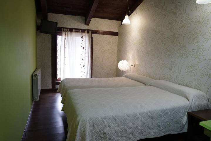 Chalet para 13 personas, con Jardín en Provincia de Burgos - 2