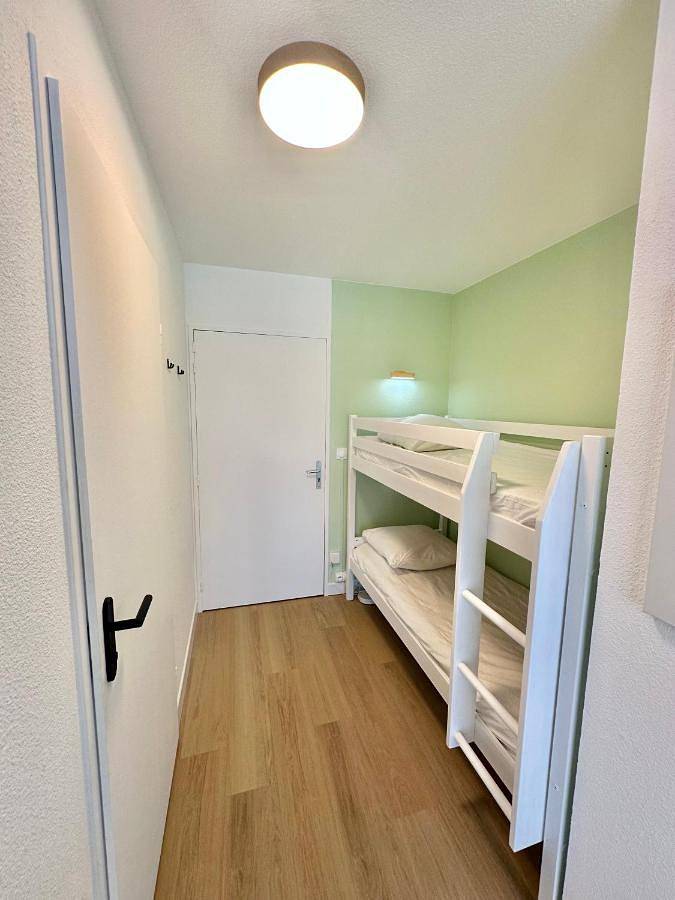 Gîte pour 4 personnes, avec terrasse et piscine, animaux acceptés dans Golf De La Nivelle - 3