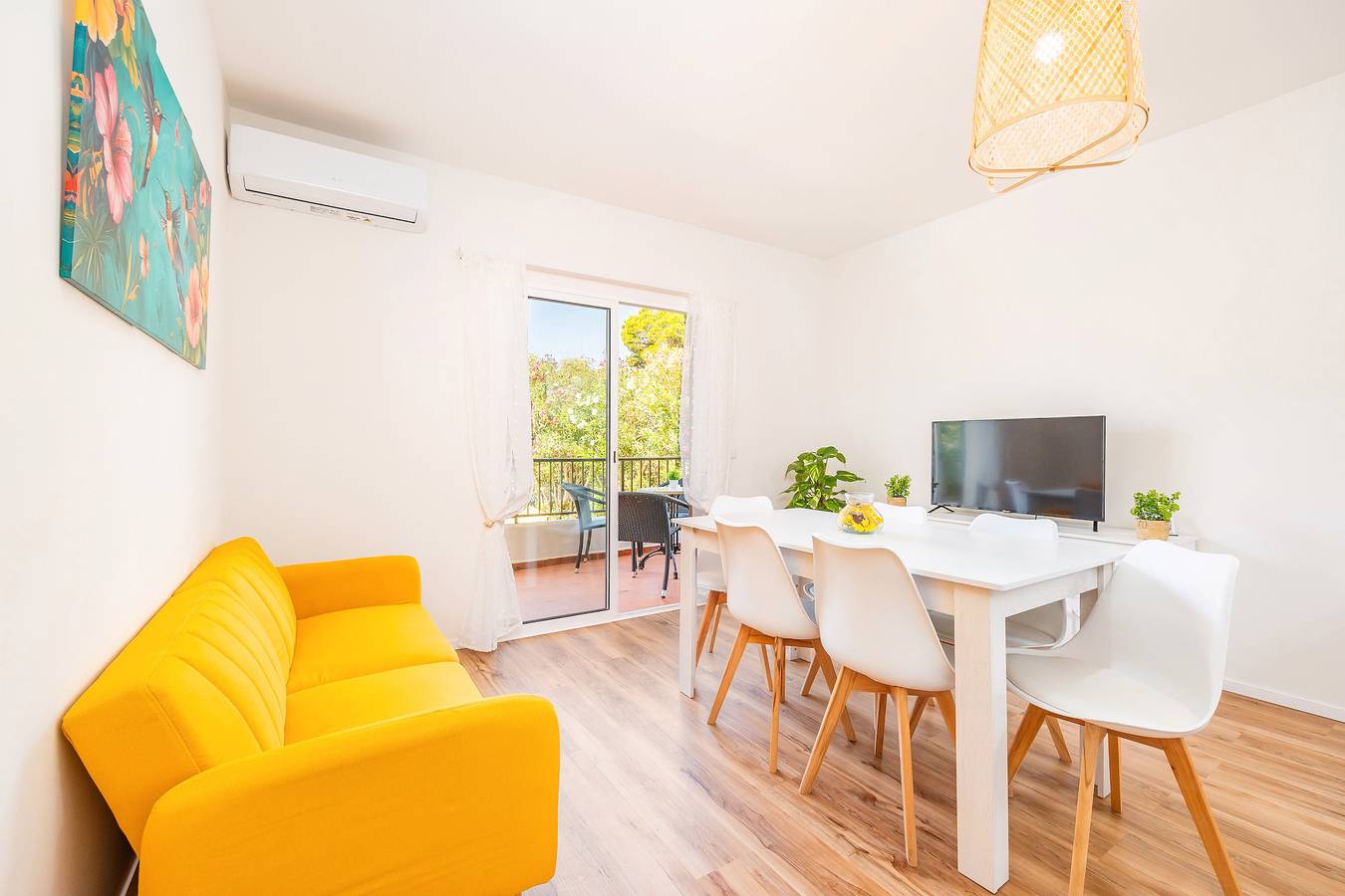 Entire apartment, Apartment 'Gran Sol Family 3' with Shared Pool, Wi-Fi and Air Conditioning in Cala Serena, Felanitx