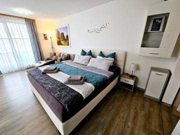 Ferienwohnung für 3 Personen, mit Ausblick und Garten in Schöfweg