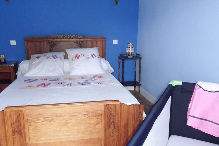 Location de vacances pour 12 personnes, avec jardin et terrasse à Anché - 2