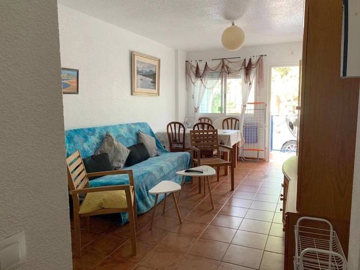 Apartamento para 4 personas, con terraza en La Isleta del Moro