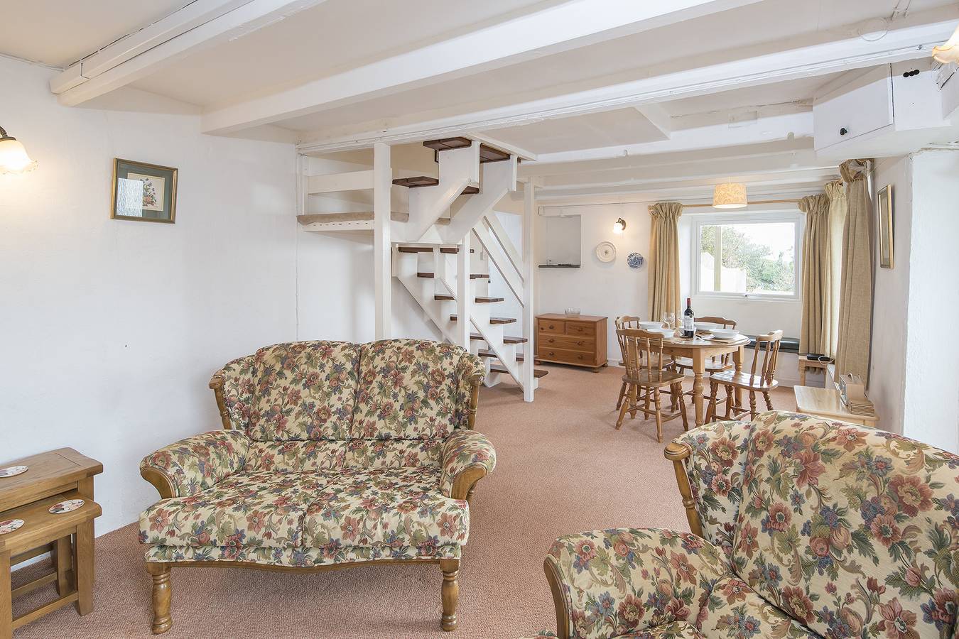 Middle Hill Cottage in Amroth, Pembrokeshire