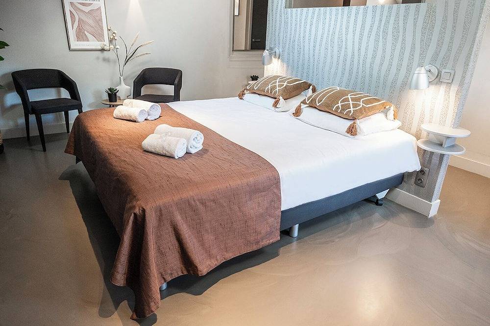 Ganze Wohnung, Genießen Sie einen entspannten Aufenthalt in unserer stilvollen Luxus-Suite in einer restaurierten alten Weberei in Oss. Ideal für Geschäfts- und Urlaubsreisende, mit Komfort und industriellem Charme. in Oss, Nordbrabant