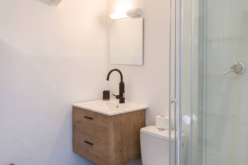 Entire apartment, Homerez - Studio in Ploërmel in Ploërmel, Vannes region