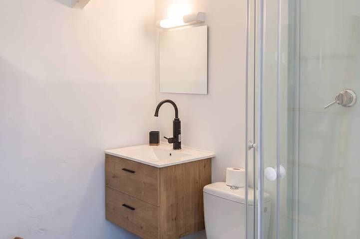 Entire apartment, Homerez - Studio in Ploërmel in Ploërmel, Vannes region