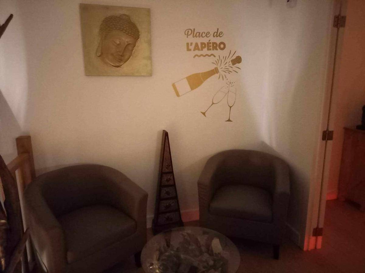Double Room in Fleurus, Hainaut