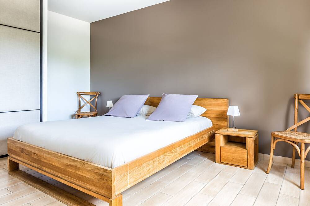 Entire apartment, Comfortable and spacious appartement in Rezé, Nantes region