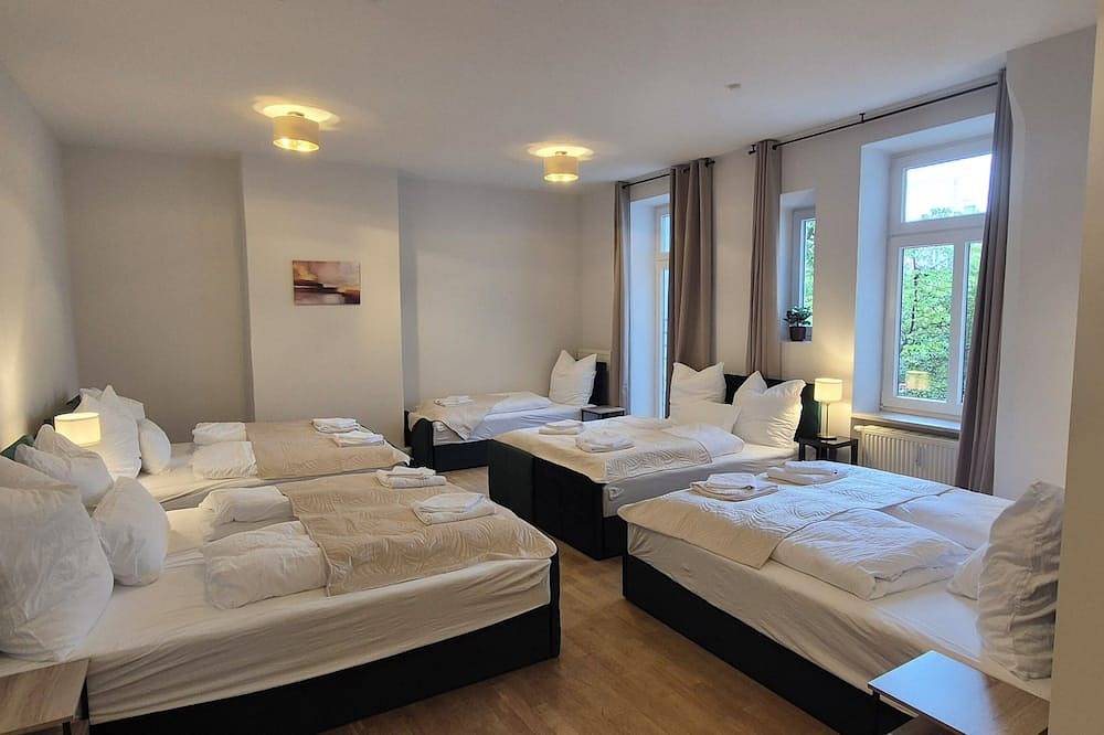 Appartamento intero, Munich Directly at the Oktoberfest for up to 13 Guests in the Apartment London in Monaco di Baviera Ludwigsvorstadt, Monaco di Baviera