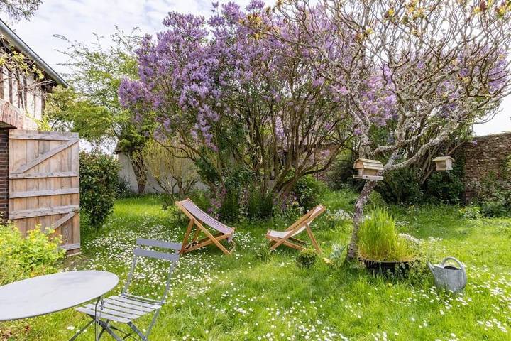 Location de vacances pour 8 personnes, avec Jacuzzi ainsi que Terrasse et Jardin à Maillebois - 4