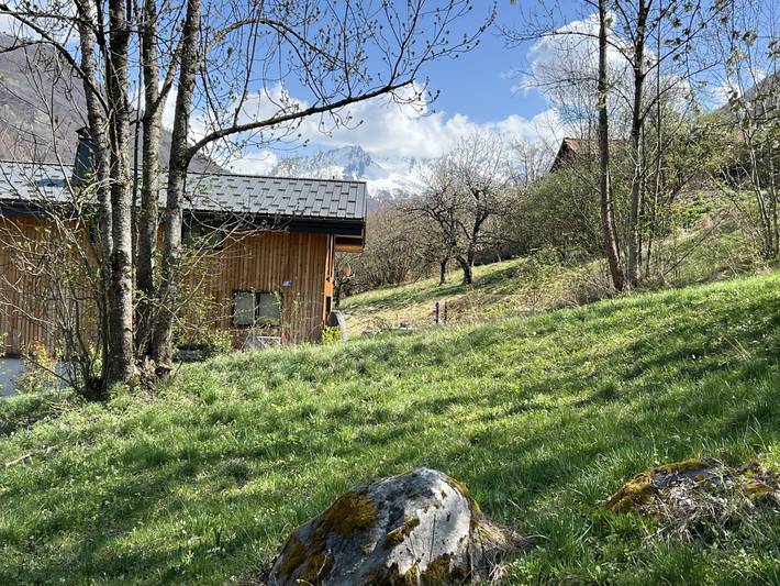 Gîte pour 12 personnes, avec jacuzzi ainsi que jardin et terrasse, animaux acceptés à La Perrière - 4