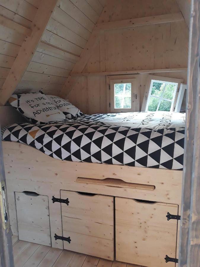 Location de vacances pour 5 personnes, avec jardin ainsi que piscine et vue, animaux acceptés à Saint-Martin-sur-la-Chambre - 3