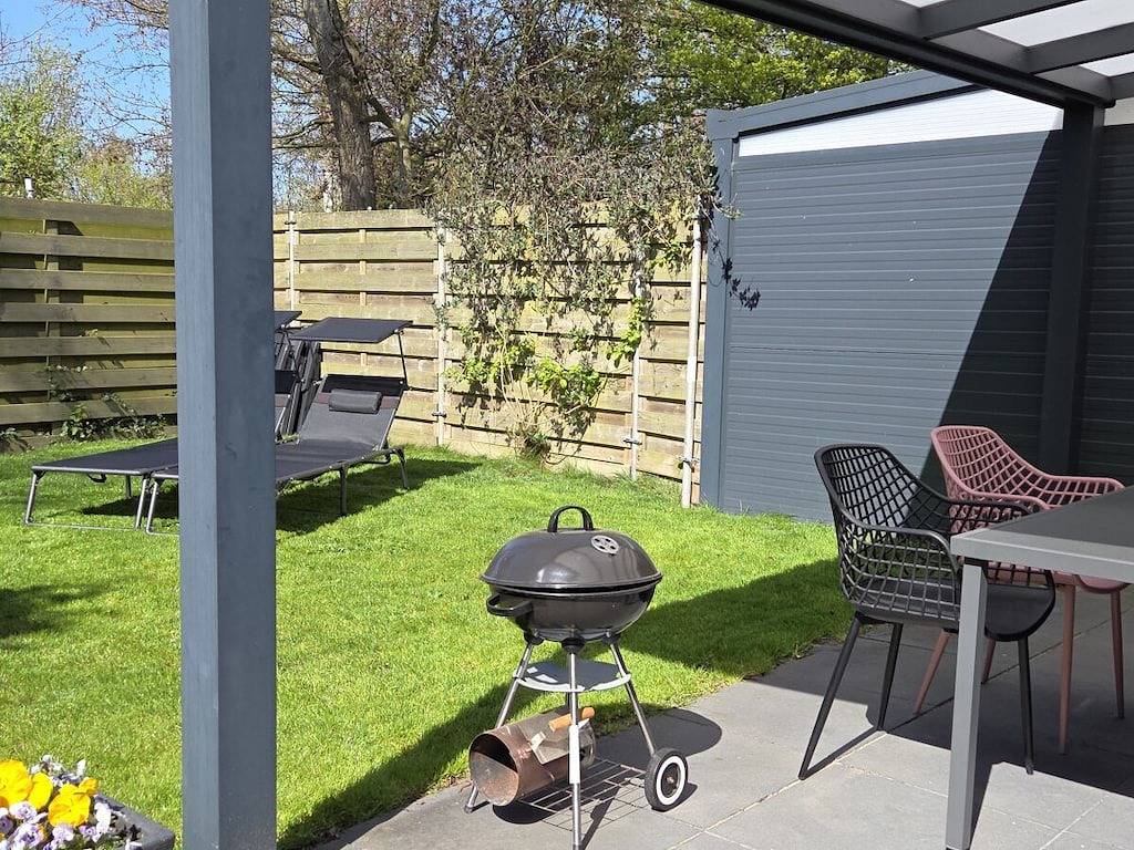 Bungalow in Dirkshorn met tuin in Nederlandse Noordzeekust