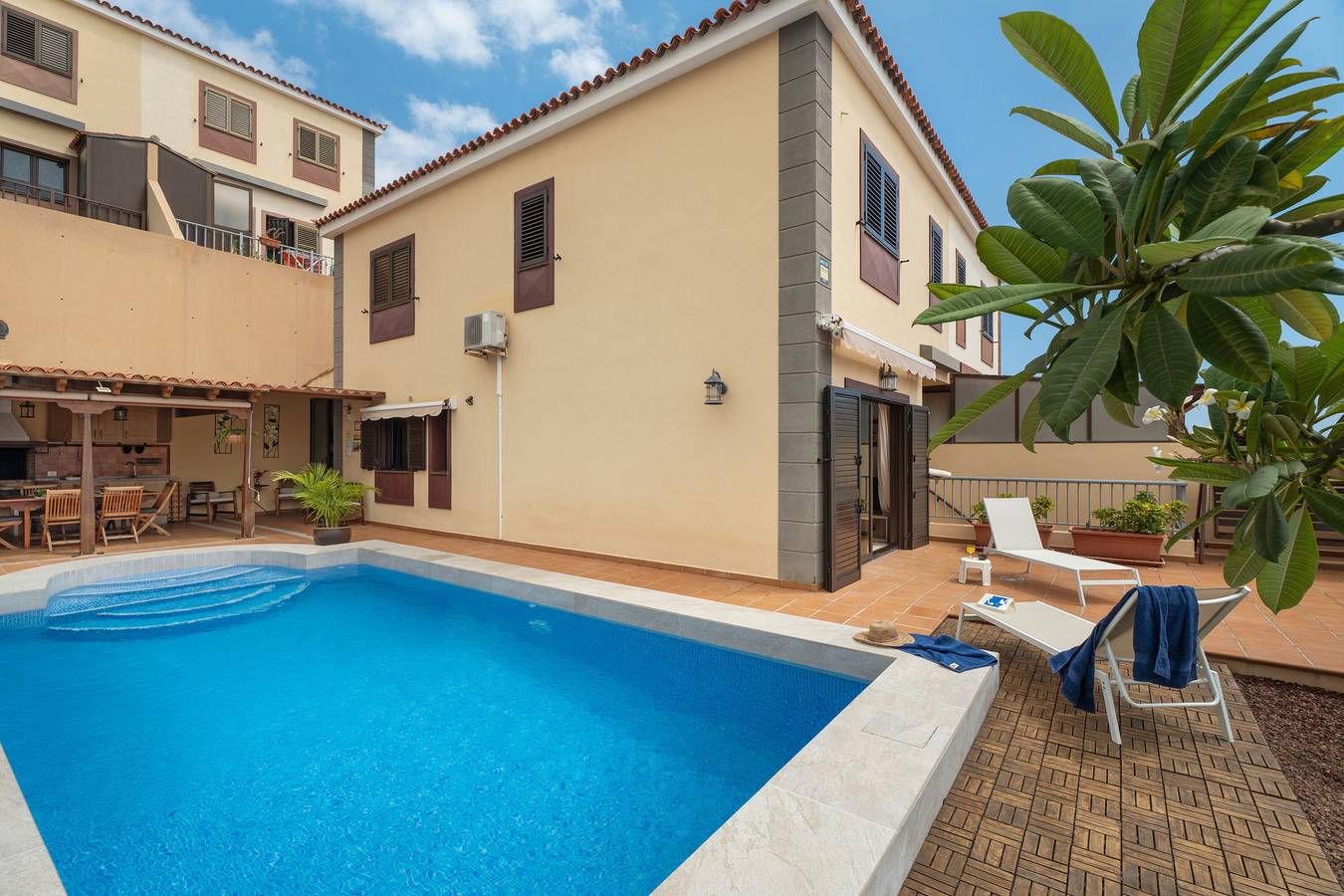 Holidays 'El Chocito' with Private Pool, Wi-Fi and Air Conditioning in Candelaria, South Tenerife