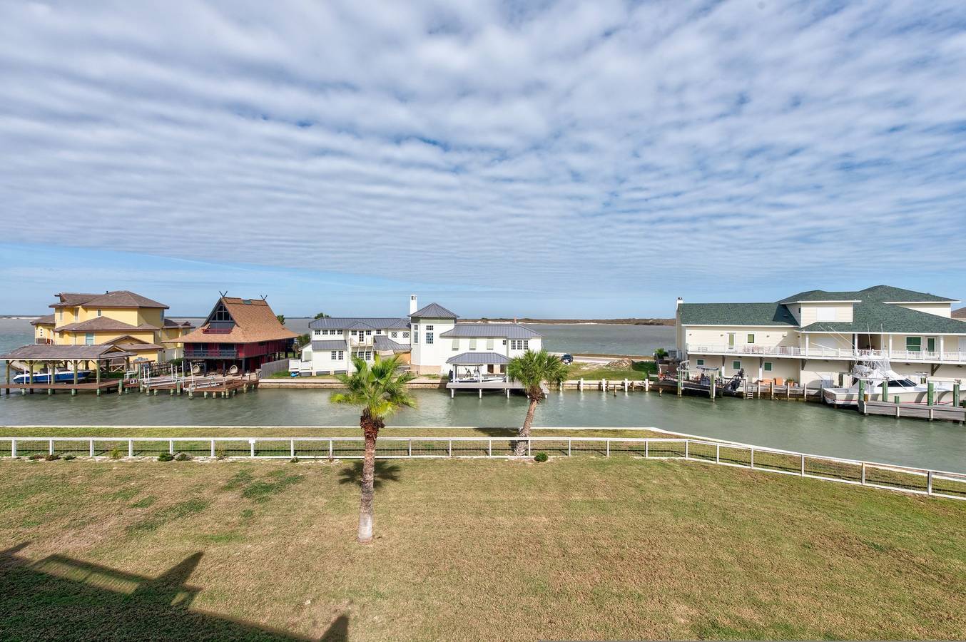 Vacation Rental for 4 Guests in Port Aransas, Nueces County