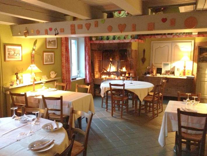 Hôtel pour 3 personnes, avec vue ainsi que jardin et terrasse à La Bourgonce - 4