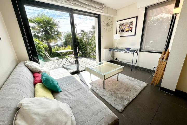 Ganze Wohnung, Ferienwohnung für 2 Personen mit Balkon in Larmor-Plage, Côte des Mégalithes