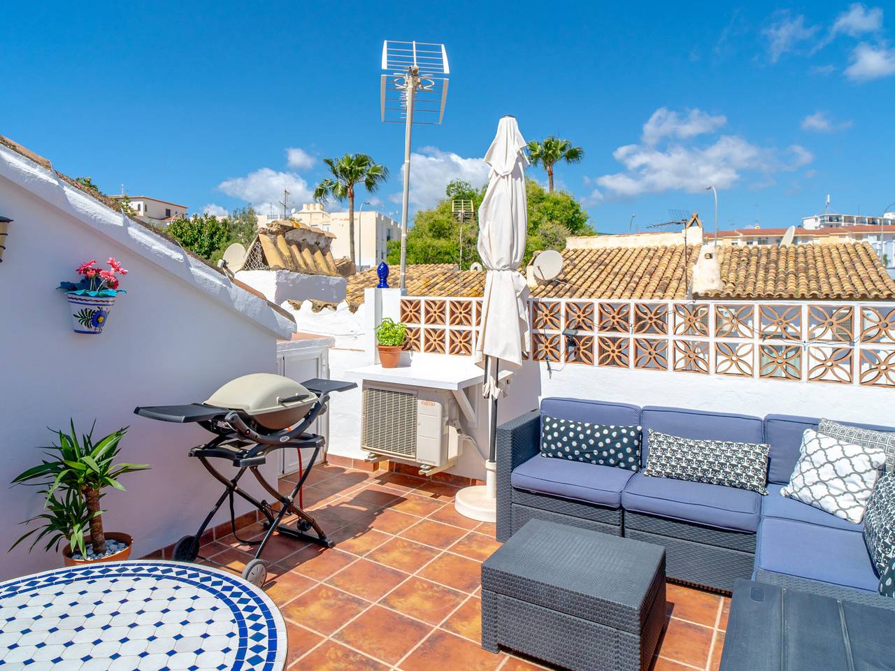 Maison andalouse à Nerja pour 4 pers, piscine, clim, plage à 600m in Playa de Burriana, Nerja