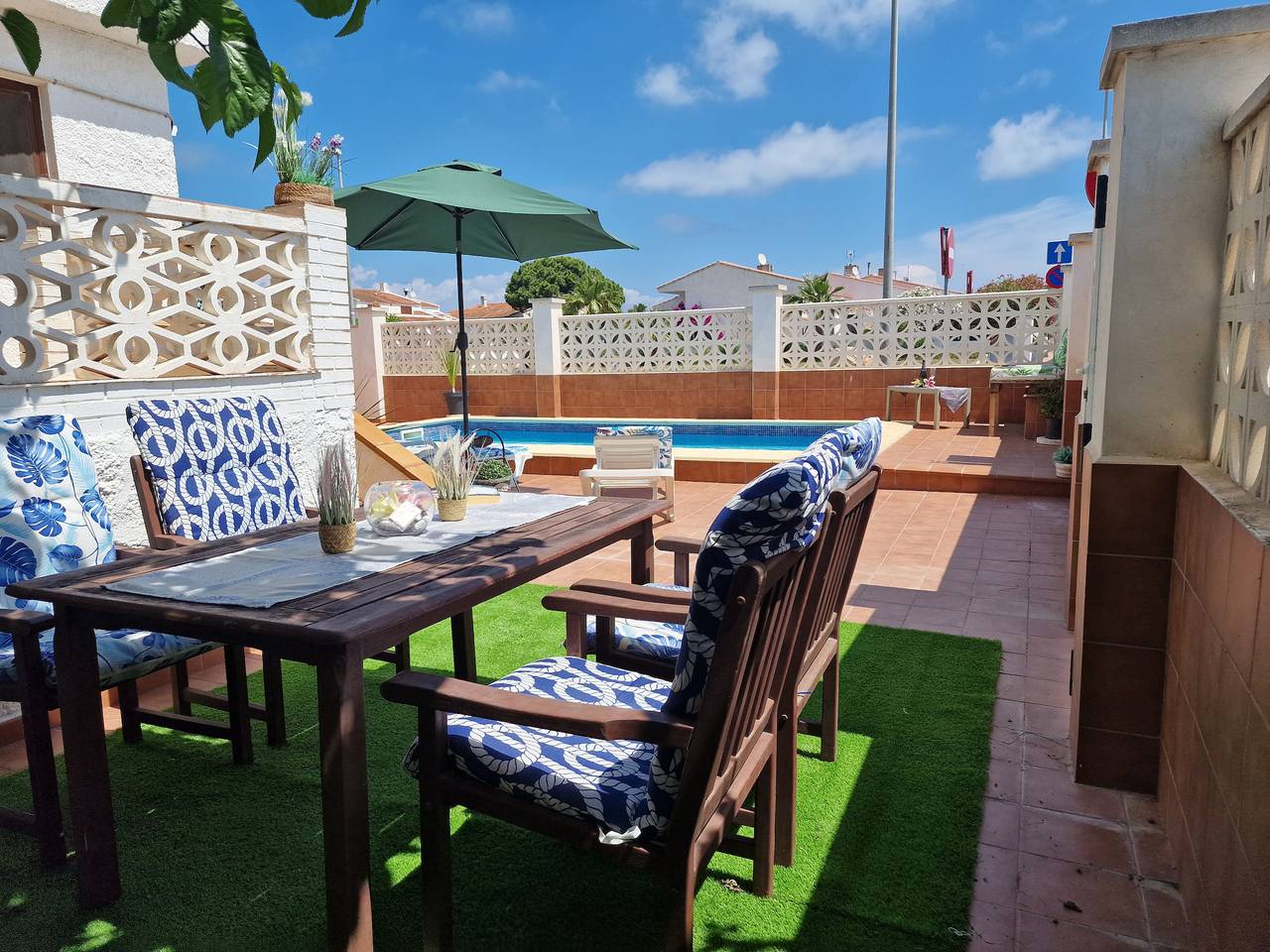 "Trini“@Marisol: 380m zum Strand, Privat-Pool, A/C, Wifi, Hundestrand in Riumar, Delta de l'Ebre