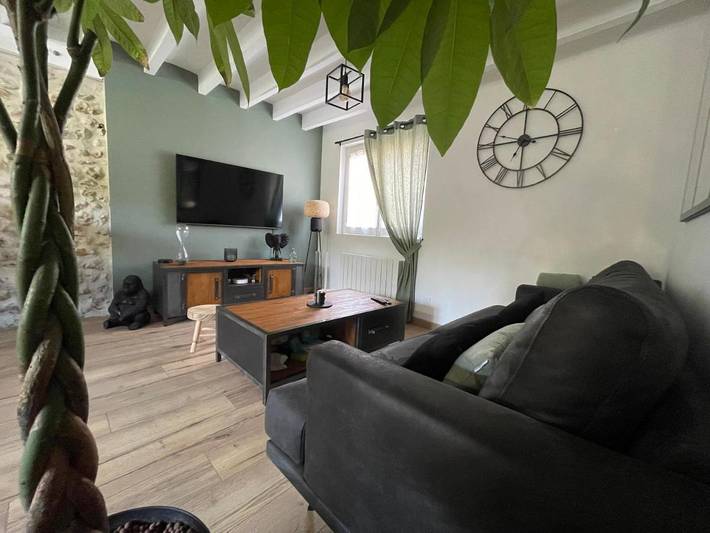 Location de vacances pour 5 personnes, avec jardin dans Combres